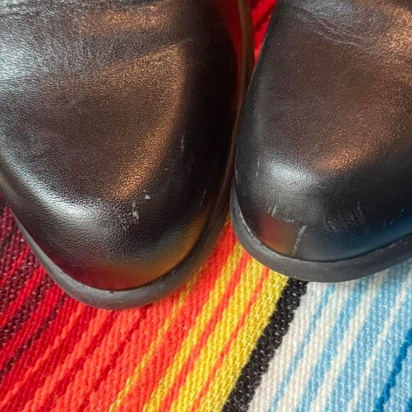late 00’s era "Naturalizer" black leather ankle boots ~ w/ 2" block heel & studs - Picture 8 of 8